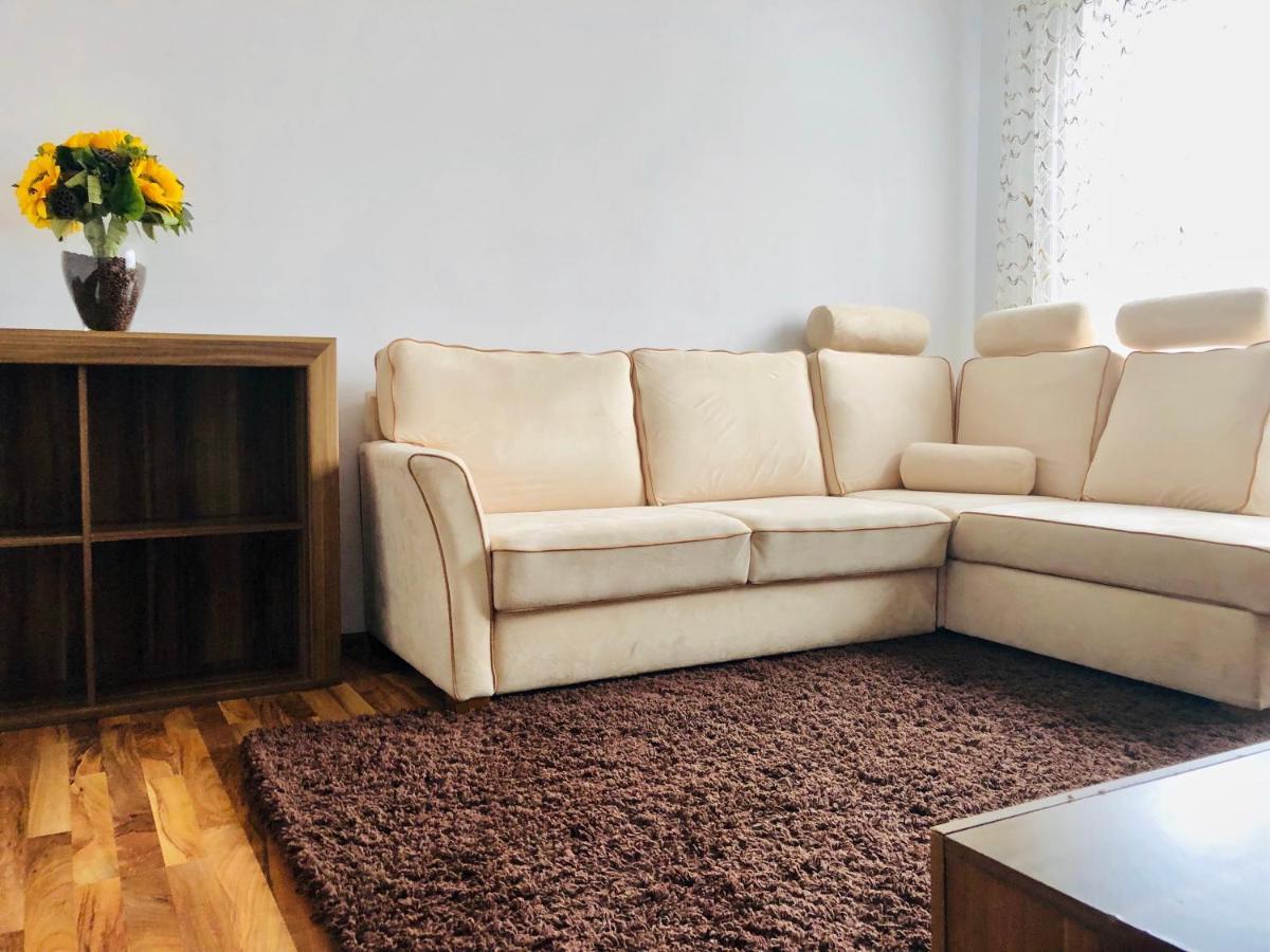Little Cute Homey Apartman Сату-Маре Екстер'єр фото